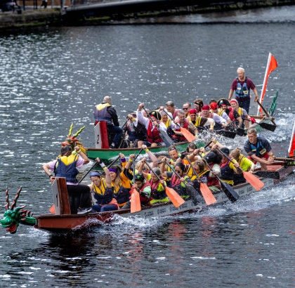 Canary Wharf businesses take to the water at Dragon Boat Race and raise £22,850 for WaterAid