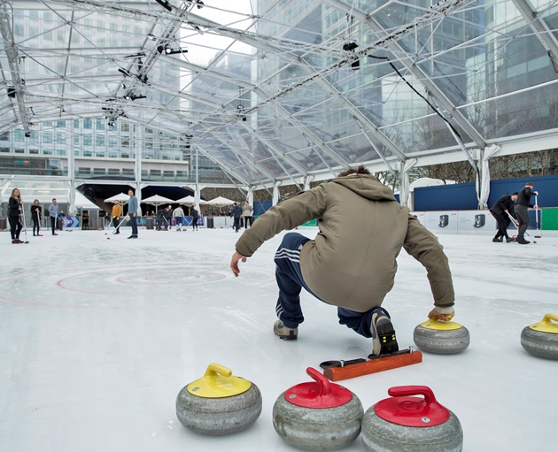 Battle the Blues Away: Canary Wharf’s Curling Competition Returns This January – 04.01.23