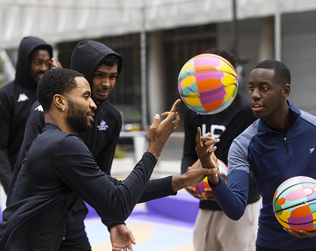 Slam Dunk! Yinka Ilori’s Colourful Basketball Court Re-Opens at Canary Wharf as London Lions Launch Sessions for Local Community – 19.09.23
