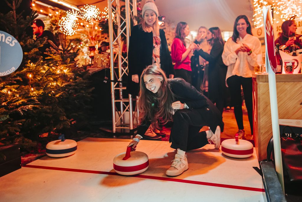 From Wreath-Making to Wine Tasting, Canary Wharf’s “The Wharf Pole” Launches Festive Season with Free Craft Workshops and Exclusive Shopping Experiences – 10.11.25